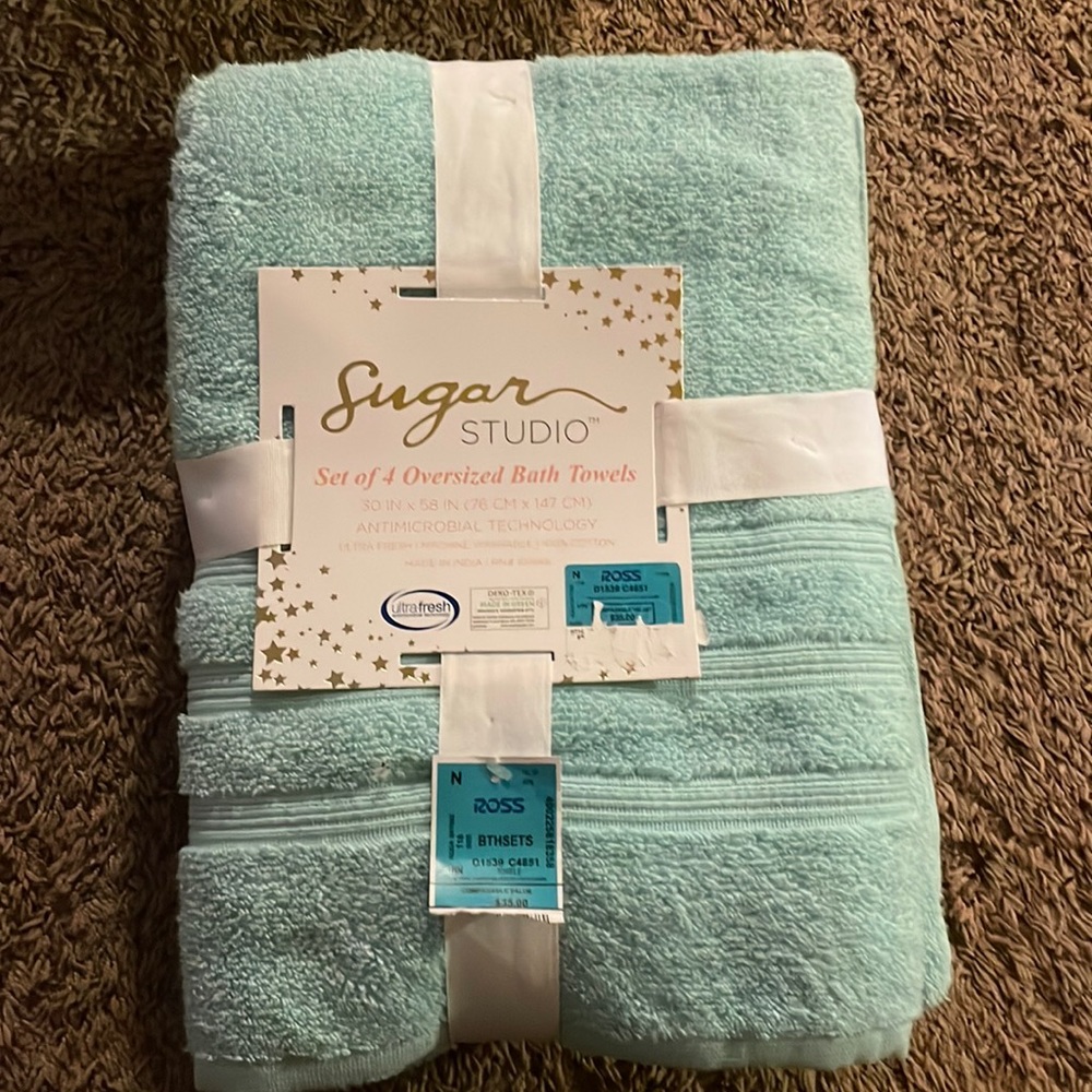 Sugar Studio Set of 4 Oversized Bath Towels Antimicrobial Technology 30”x58”